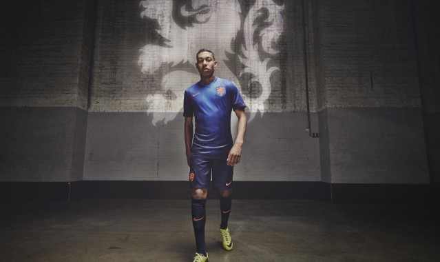 欧冠焦点战，那不勒斯客场挑战曼城，德布劳内或将重返阿提哈德