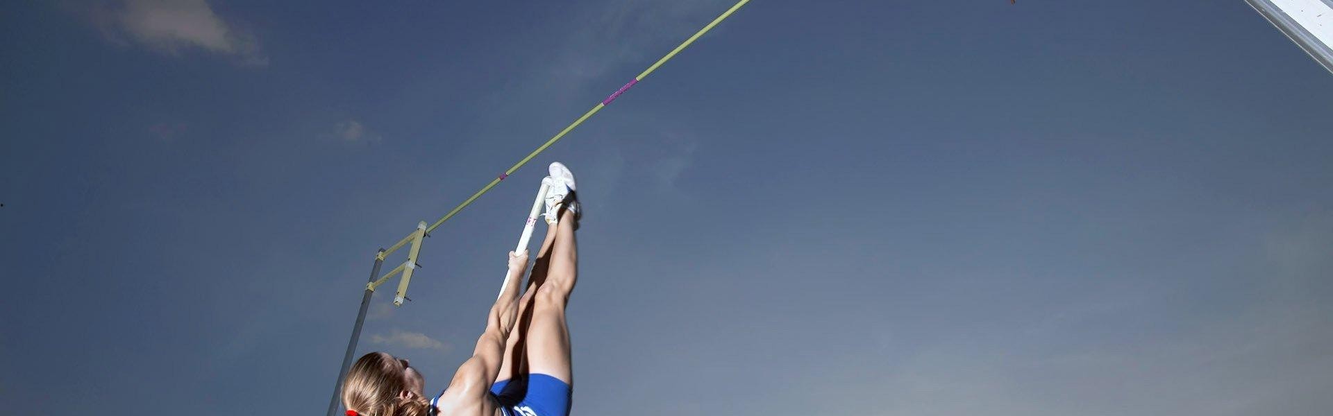 那不勒斯队内万圣节派对欢乐举行，德布劳内与卢卡库缺席引关注