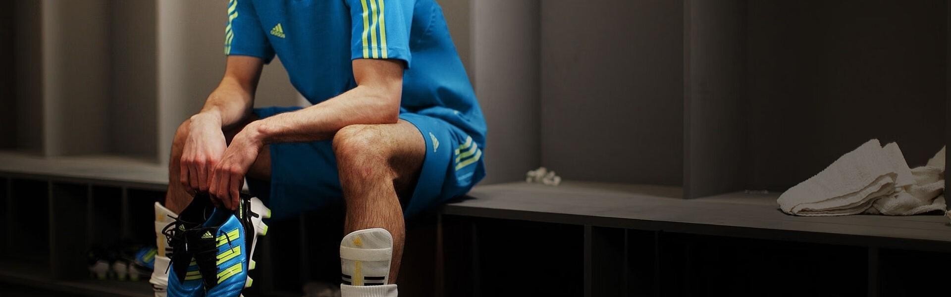 铁血统帅再迎终极试炼！穆里尼奥携本菲卡踏上地狱三连客，决战蓝桥、巨龙与圣詹姆斯