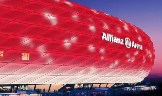 CBA全明星周末上演巅峰对决 阿联周琦单挑引爆全场 林书豪健康出战添星光