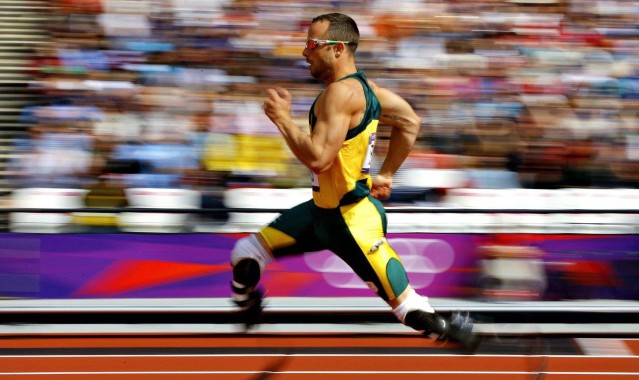 德转统计五大联赛最年长戴帽前十，莱万第八，C罗两度上榜彰显传奇