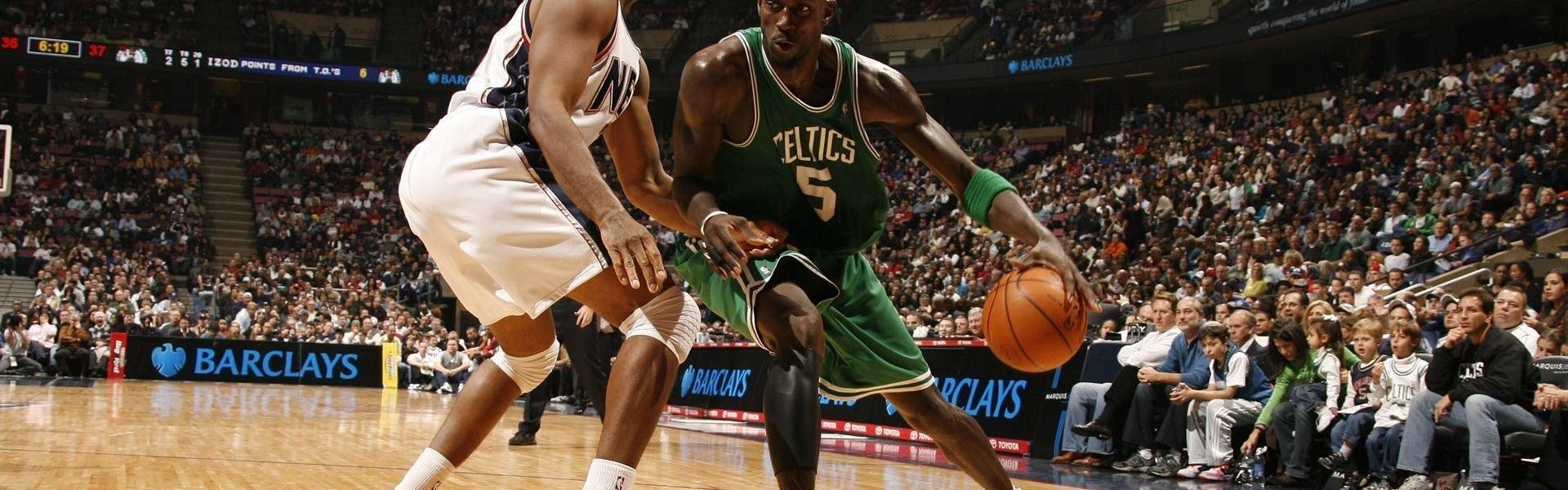 红军主场力擒维拉止颓势 两球完胜重振争冠声威