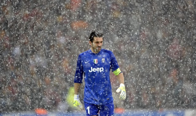 传奇仍在延续，哈登生涯后期场均得分超科比，书写不老传奇